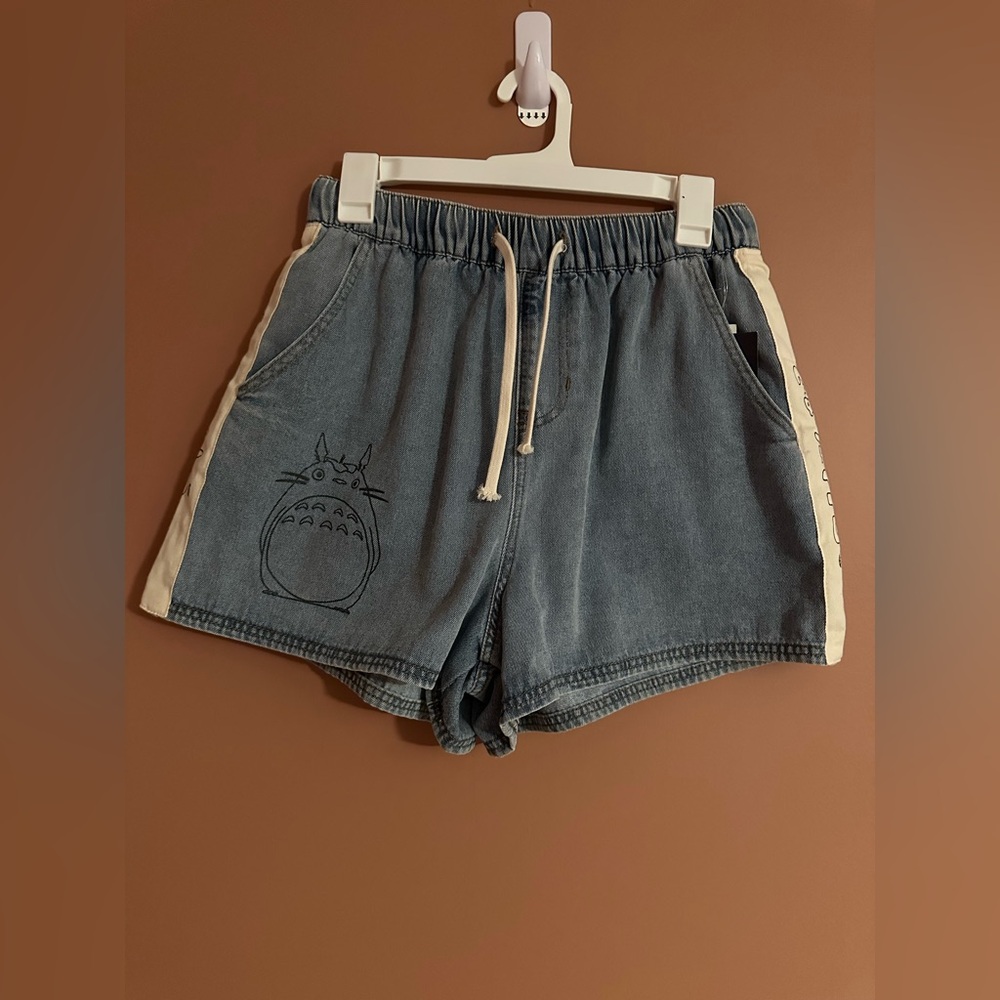 Her Universe Studio Ghibli® My Neighbor Totoro Drawcord Denim Shorts